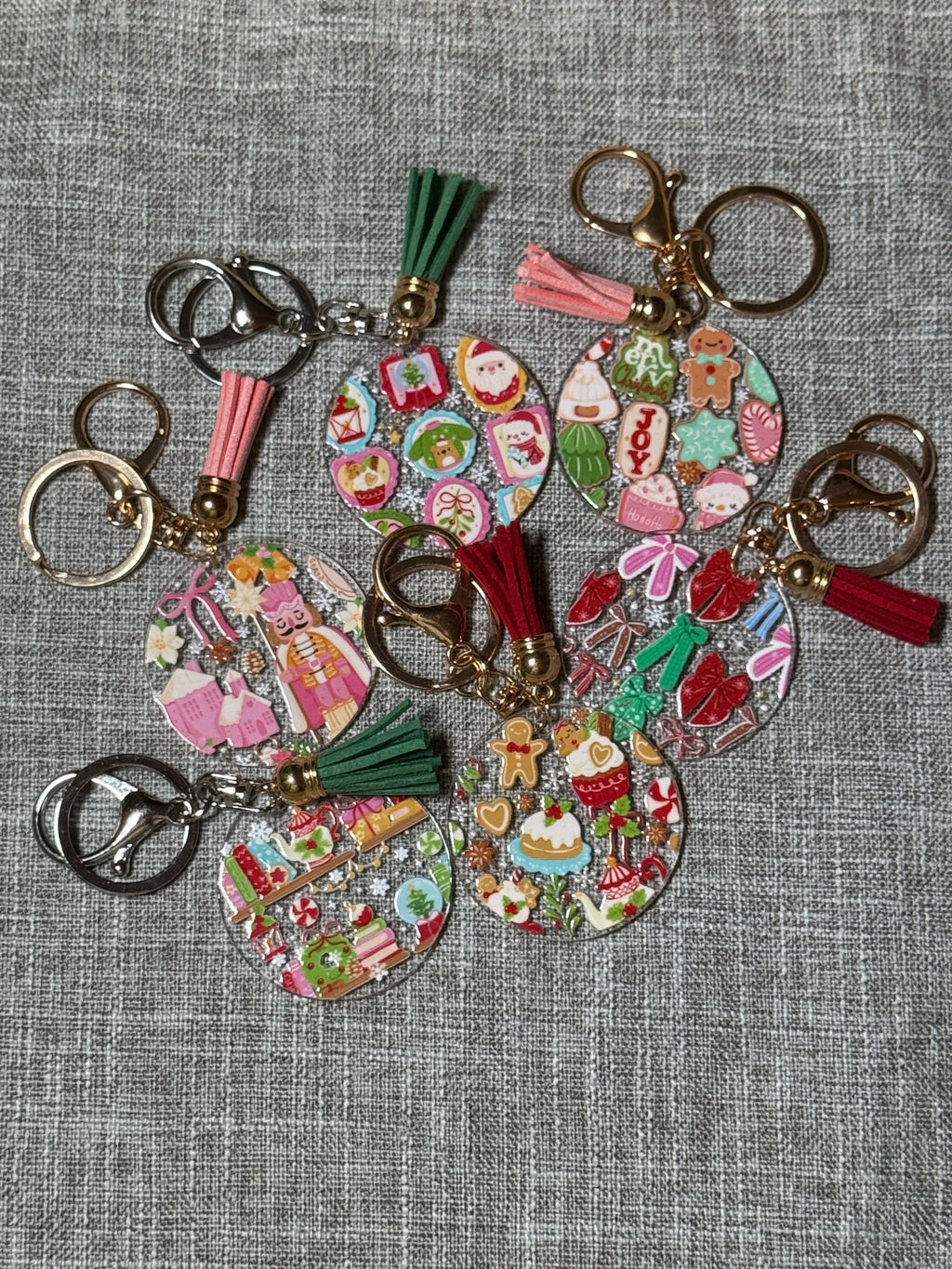 Cozy Christmas Book Nook Purse Charm – Christmas Bag Charm